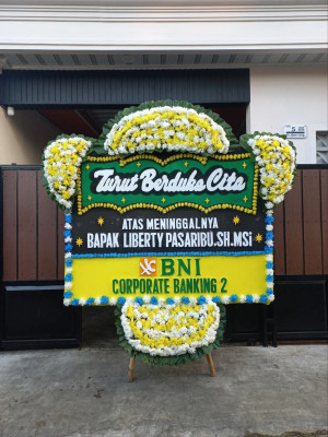 Papan Bunga Duka di Ekadide