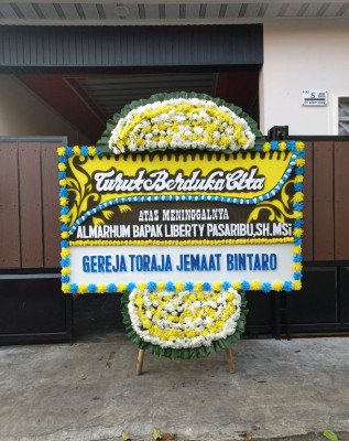 Papan Bunga Duka di Ekadide