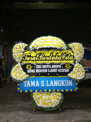 Papan Bunga Duka di Ekadide
