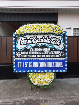 Papan Bunga Duka di Ekadide